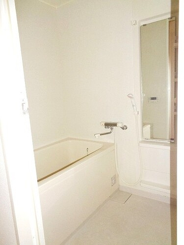 ヒル・イーストＳＳの浴室|浴室　同タイプ別部屋