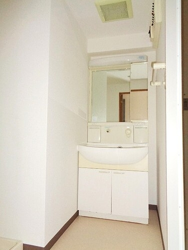 ヒル・イーストＳＳの洗面所|洗面所　同タイプ別部屋