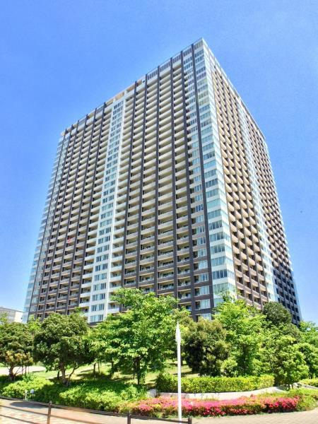 Ｂｒｉｌｌｉａ　Ｍａｒｅ　有明　ＴＯＷＥＲ＆ＧＡＲＤＥＮの外観