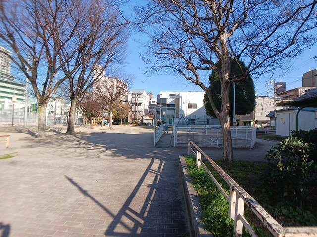 サニーレジデンス吉野Ⅱの周辺|吉野町公園まで240m
