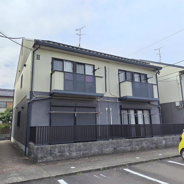 本巣郡北方町長谷川西２丁目のアパート