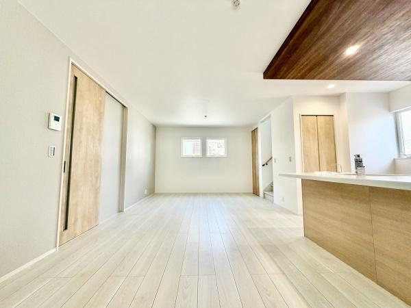 【居間・リビング】 | 須磨区関守町3丁目　新築戸建