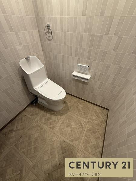 弁天3丁目中古戸建のトイレ