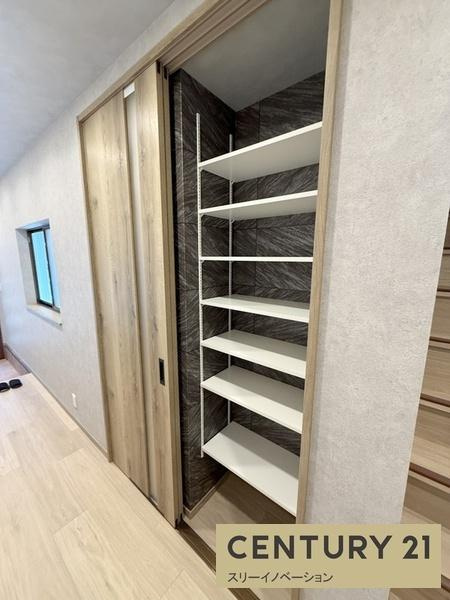 弁天3丁目中古戸建の収納
