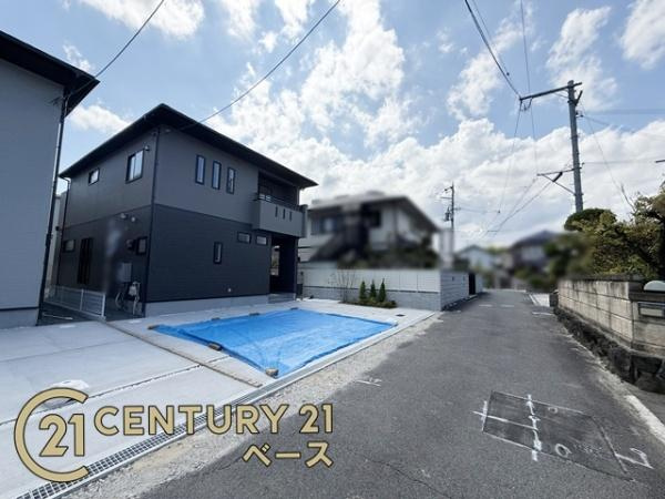 奈良市あやめ池南２丁目 １号棟 ／新築一戸建の前面道路含む現地写真|■落ち着いた雰囲気の閑静な住宅地内です！