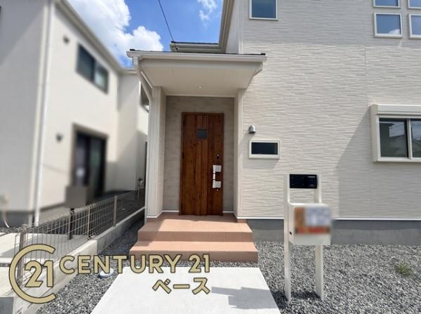 リーブルガーデン東九条町 １号棟 ／新築一戸建の玄関|■こちらがが外観から見た玄関となっております。