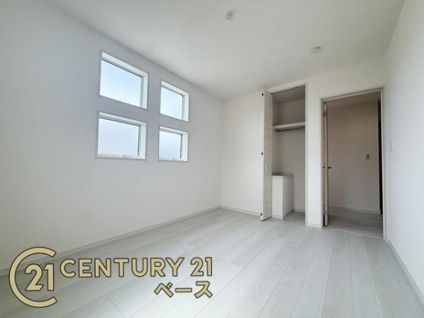 リーブルガーデン東九条町 １号棟 ／新築一戸建の洋室|■2面採光で明るい雰囲気のお部屋です！