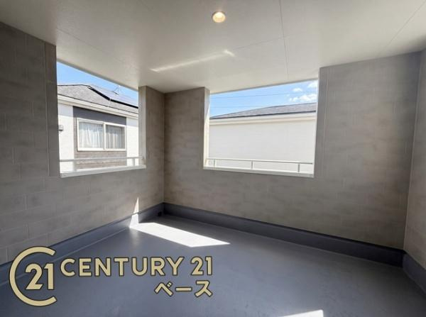 リーブルガーデン東九条町 １号棟 ／新築一戸建のバルコニー|■ゆったりとしたインナーバルコニー・急な雨でも安心です！