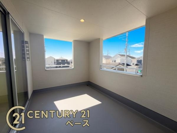 リーブルガーデン東九条町 ３号棟 ／新築一戸建の内観：施工例|■≪同仕様写真≫■日当たりのよいバルコニー！洗濯物もよく乾きます！■