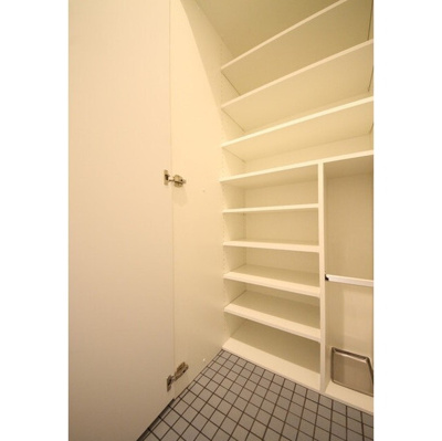 【内装】 | CRESCENT COURT