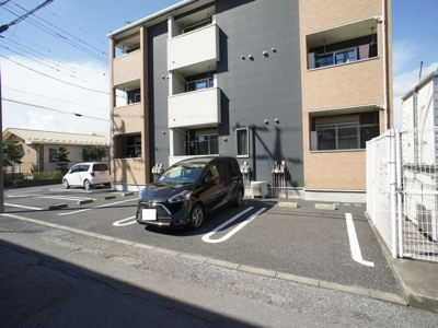 【駐車場】 | リェスドヴァリェーツ | 駐車場2台可能です♪