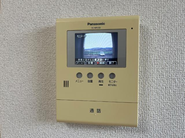 リヴィエールピアの内装|カメラ付インターホン
