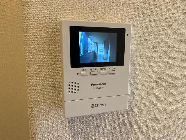 ユニヴァリィ麻生の内装|カメラ付インターホン