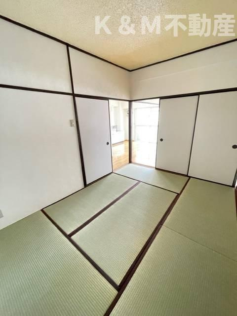 山口マンションの和室|落ち着いた雰囲気の和室付きです