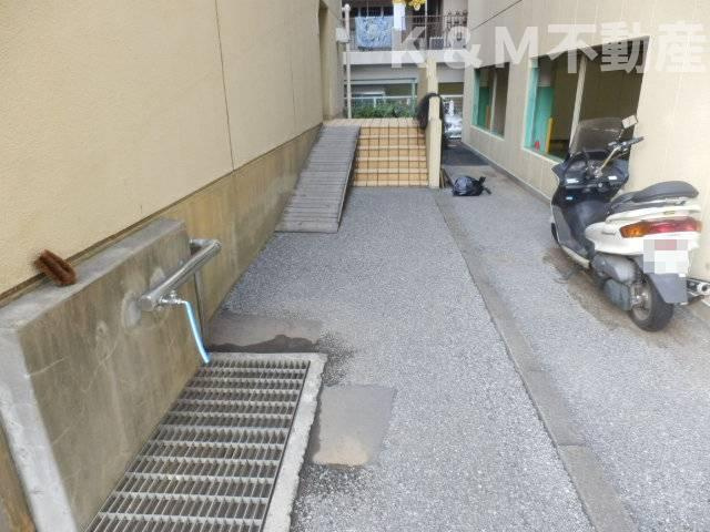 山口マンションのロビー|毎日通るロビーはこのようになっています