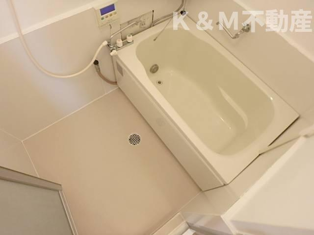 山口マンションの浴室|きれいなお風呂です