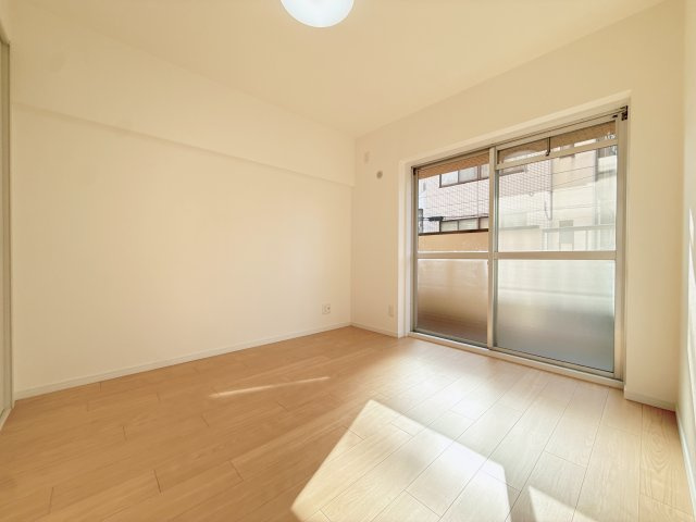 ユニーブル旭ヶ丘の洋室|個人の部屋や寝室として使える洋室です