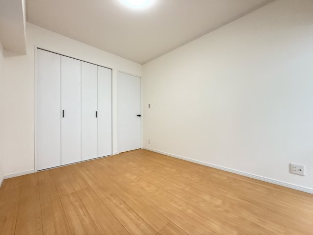 シャンブル東山の洋室|個人の部屋や寝室として使える洋室です