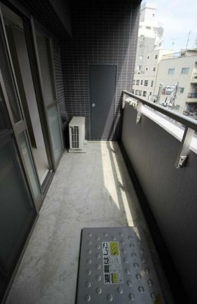 【バルコニー】