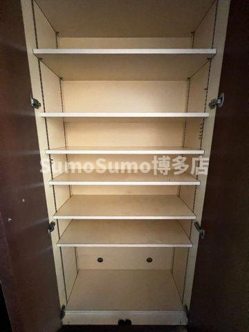 エイトバレー浄水の玄関