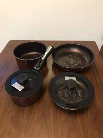 ぬこハウス堀切のキッチン|調理家電が完備。初めての一人暮らし、一人暮らしの再スタートには助かりますね。
