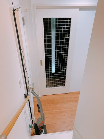 ぬこハウス堀切の玄関|愛猫の脱走防止のために、２重の扉が設けてあるので、安心です。