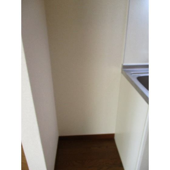 アネスタ赤羽のその他|冷蔵庫置場