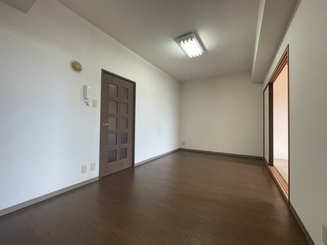 グリーンフィルズ市原の居間・リビング|ゆったり過ごせる居間です