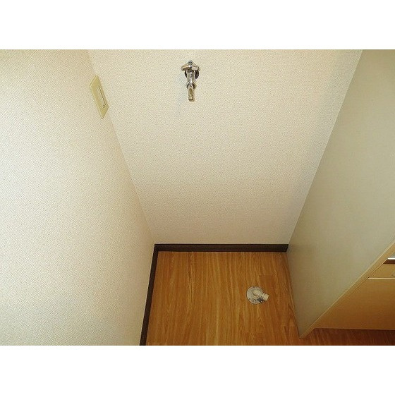 アーバンフラッツのその他|洗濯機置き場（写真は別部屋です）