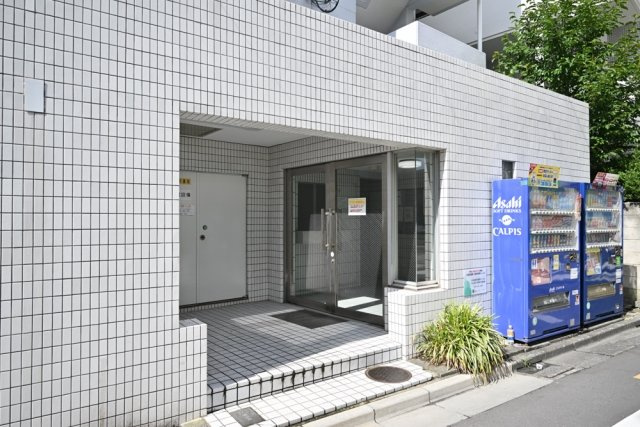 トップ金町のエントランス|ゆとりのあるエントランスです
