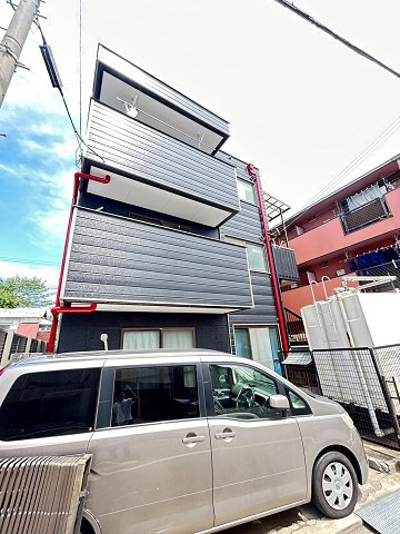 尼崎市杭瀬北新町３丁目のアパートの外観|外観は落ち着いています