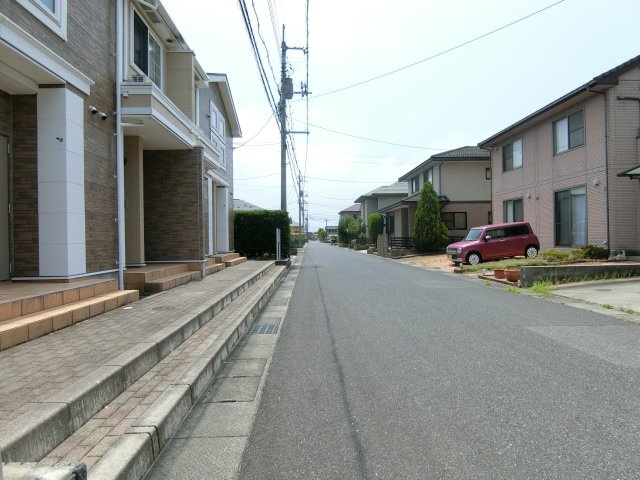 メディオ・コルソＢの周辺