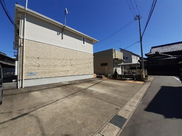 ブリーゼ北の駐車場