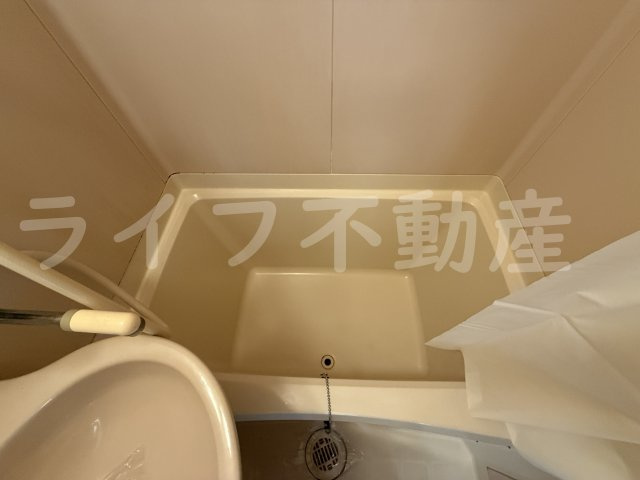 スリーテンロフトの浴室|落ち着いた空間のお風呂です