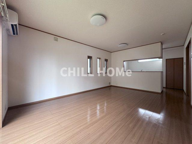 パルトネール下細井の居間・リビング|当社、チルホームのHPもご覧ください(^^)/物件情報多数♪