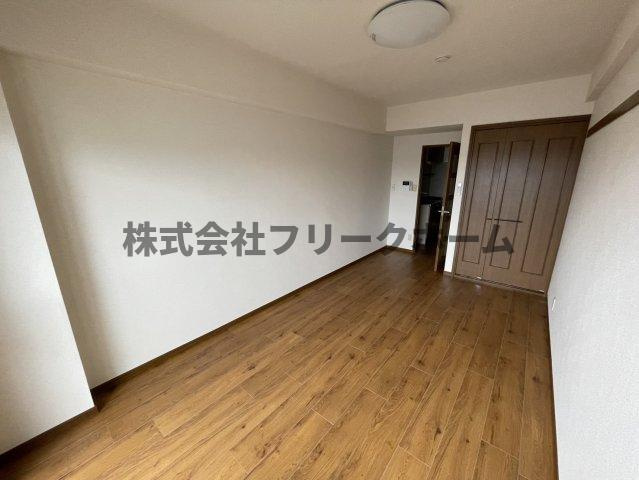 三鷹市上連雀１丁目の賃貸マンションの居間・リビング