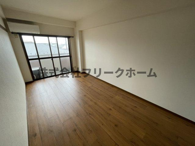 三鷹市上連雀１丁目の賃貸マンションの寝室