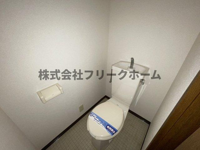 三鷹市上連雀１丁目の賃貸マンションのトイレ