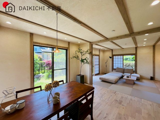 【居間・リビング】 | 日高市横手2丁目　中古戸建
