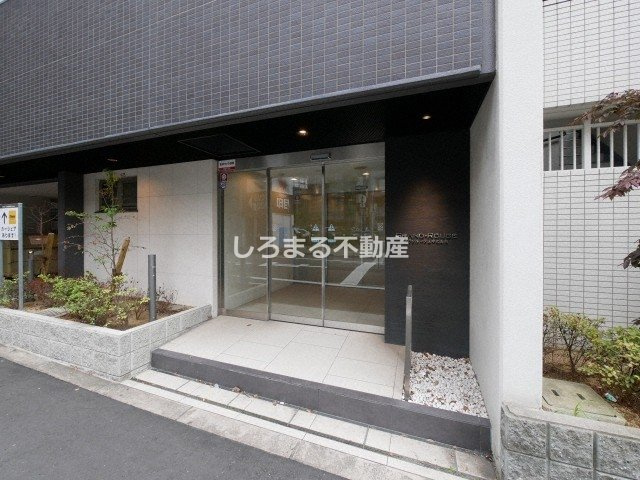 グランルージュ中之島南のエントランス