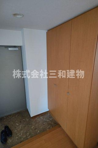 ラメージュ・Kの玄関