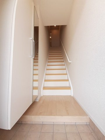 ＣＡＳＡ　３の玄関|収納もある玄関です