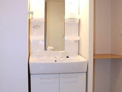 コルソ　プレッソの洗面所|使いやすい洗面所です
