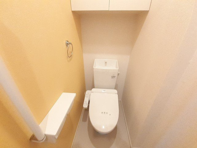 サニーガーデンⅠのトイレ|ゆったりとした空間のトイレです