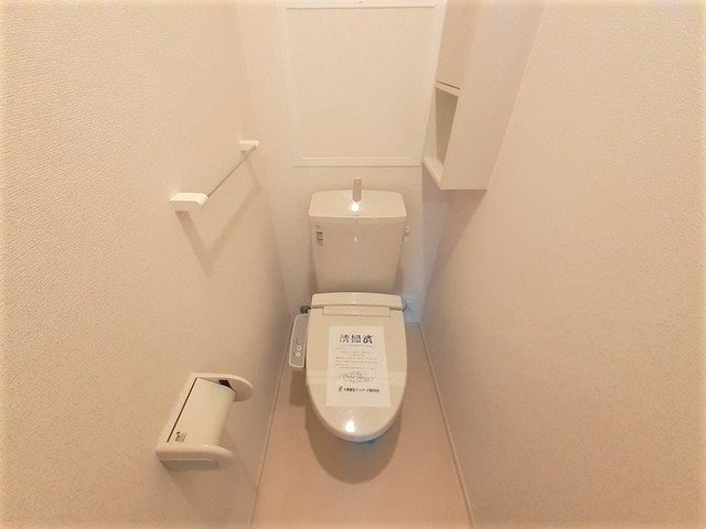 リシェス　Ｂのトイレ|清潔感のあるトイレです