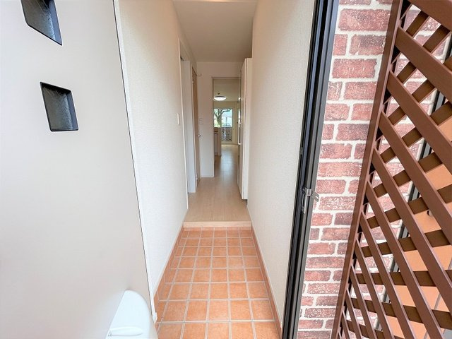 ジュネス原Ⅱ　Ａの玄関|落ち着いた玄関です