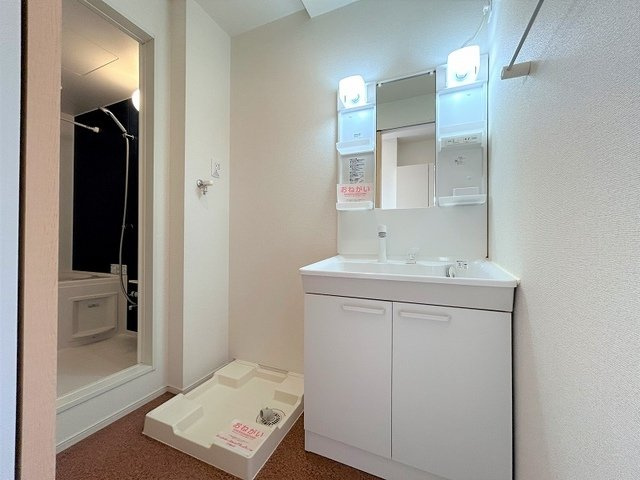 ジュネス原Ⅱ　Ａの洗面所|広い洗面スペース