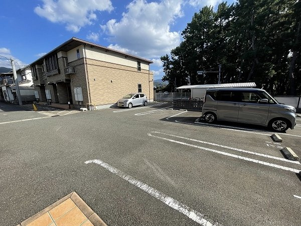 エターナル　ハーモニー　Ａの駐車場|駐車場があります