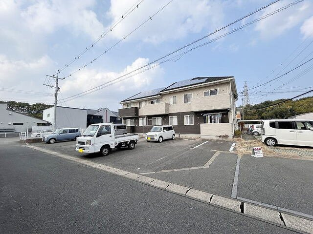 プリムローズ　Ⅲの駐車場|駐車場があります