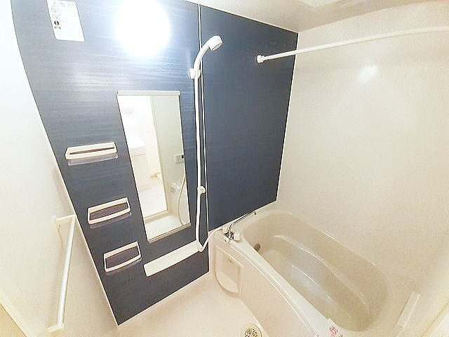 エテルノ　フィオーレ　Ｂの浴室|お風呂で日々の疲れを落としましょう